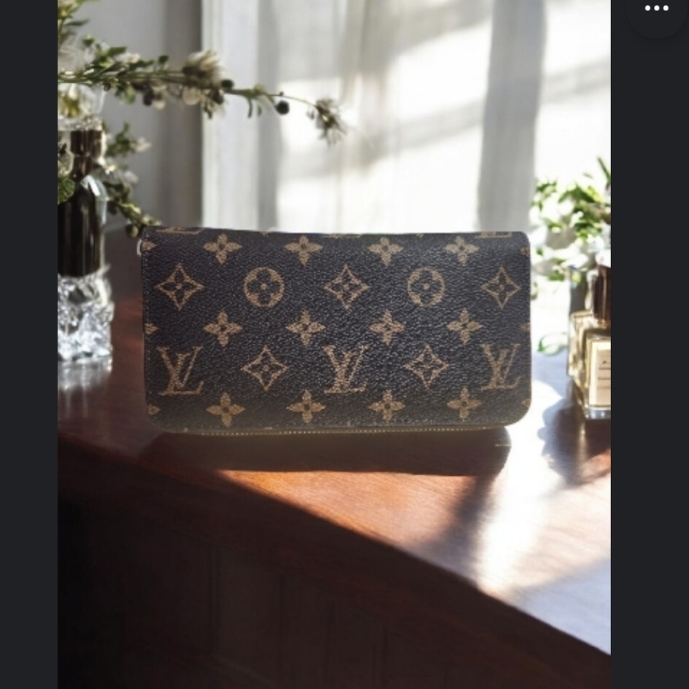 Louis Vuitton Monogram Wallet
